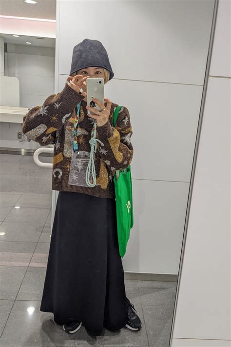 naga (@Naga.
